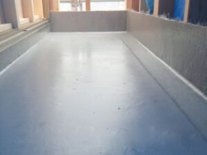 防水工事施工後のベランダ床